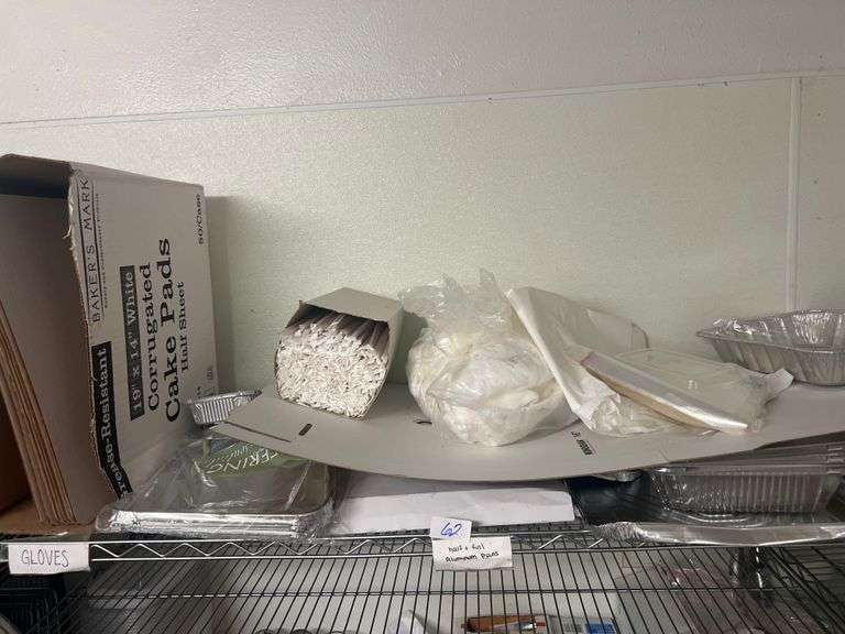 LOT OF RESTAURANT SUPPLIES