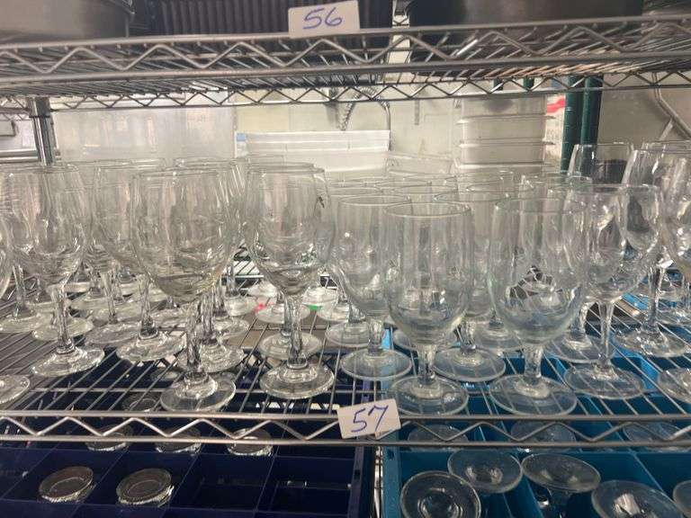WINE GLASSES IN VARIOUS SIZES