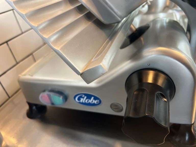 GLOBE MODEL G12 G-SERIES MANUAL FOOD SLICER 1/2HP NSF WITH MANUAL AND GUIDE INCLUDED