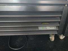 TRUE GDM-49-HC~TSL01 COMMERCIAL 2-DOOR REFRIGERATOR WITH 7-INNER SHELVES, ON WHEELS, IN GREAT WORKING CLEAN CONDITION