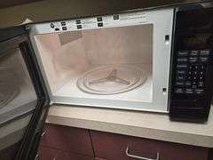 GE BLACK COUNTERTOP MICROWAVE CLEAN INSIDE MODEL OZWES1450DS1BB