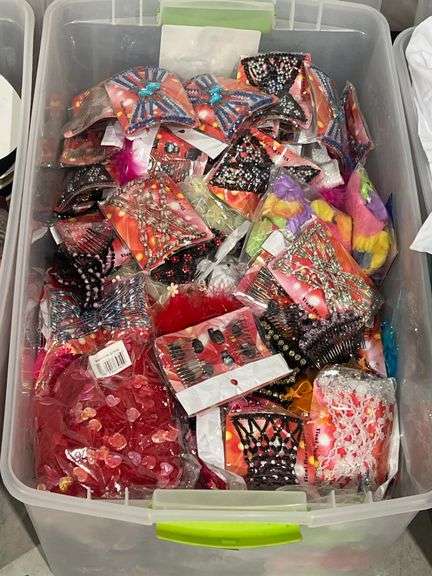 YICAI DECORATION HAIR CLIPS IN A WIDE ARRAY OF DESIGNS AND COLORS