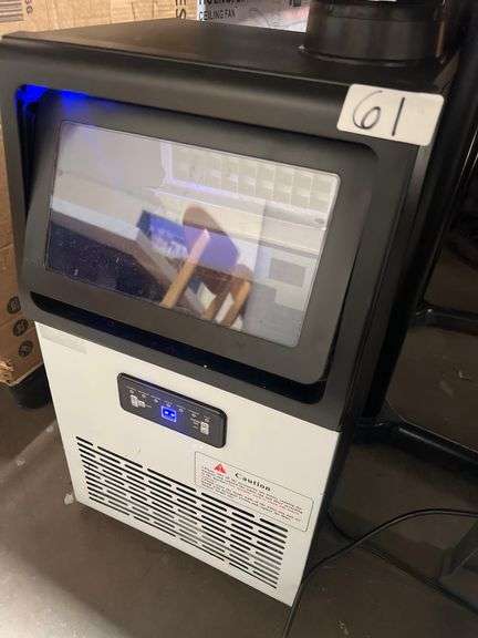 SLM36T COMMERCIAL ICE MACHINE 235W R290 REFRIGERANT 13.5"x13.2"x26.4" NEVER USED BUT COSMETICALLY DAMAGED