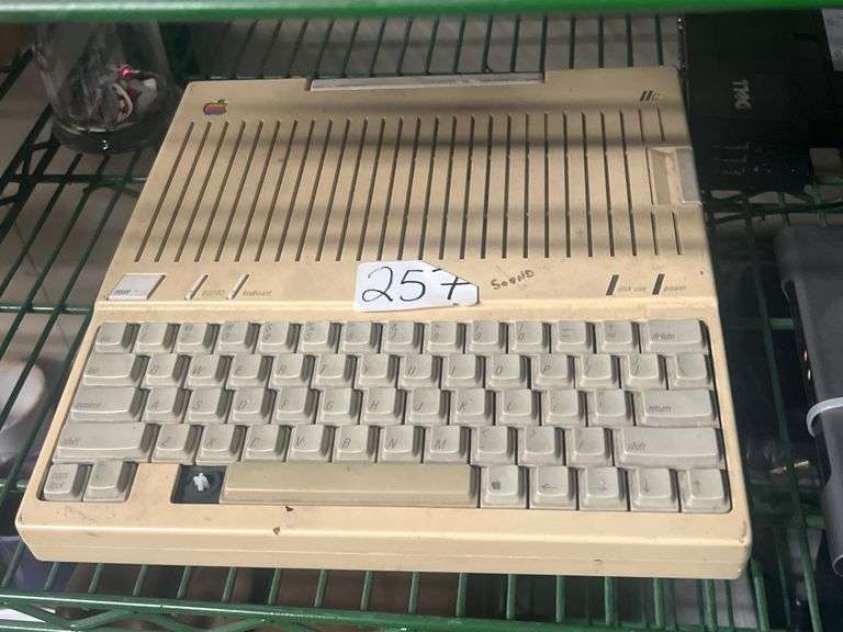 APPLE LLC A2S4000 COMPACT COMPUTER