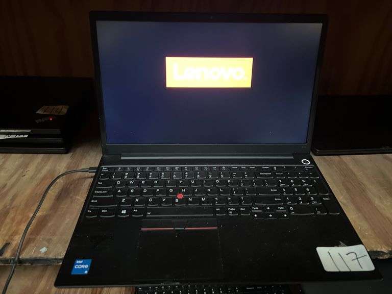 LENOVO THINKPAD E15 LAPTOP WITH CORE i5 INTEL, POWERS ON NO MEMORY