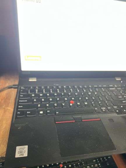LENOVO THINKPAD T15 LAPTOP WITH INTEL i7 vPRO, NO MEMORY POWERS ON