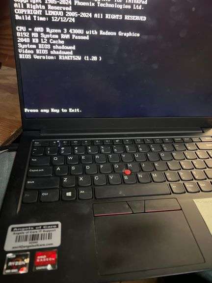 LENOVO THINKPAD E14 LAPTOP WITH AMD RYZEN 4000 SERIES 3 AND RADEON GRAPHICS, MOST POWER ON NO MEMORY