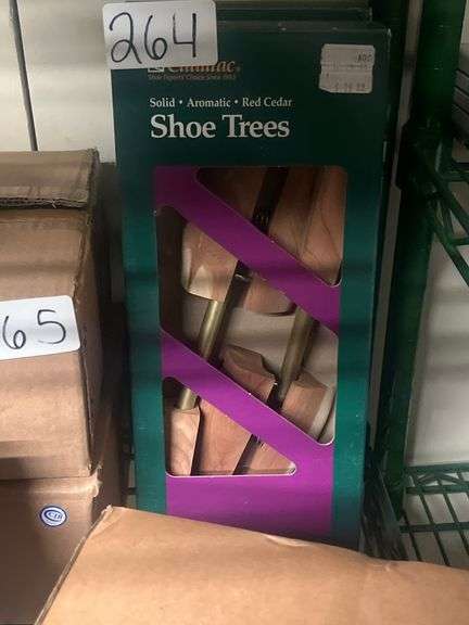 CADILLAC SOLID AROMATIC RED CEDAR SHOE TREE SET