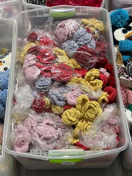 HAND CRAFTED CROCHET FLORAL ATTACHMENTS FOR CAPS SOLD PER BUNDLE
