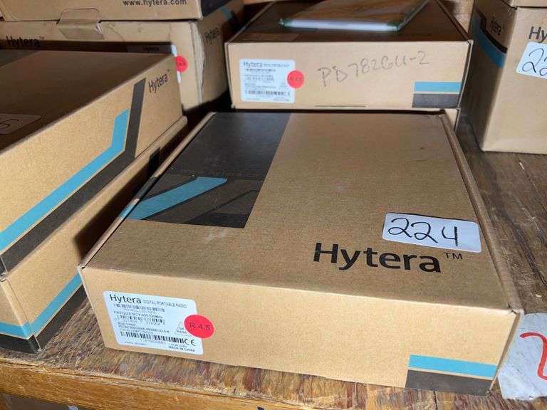 HYTERA DIGITAL PORTABLE RADIO PD782G U(2) GPS 450-520MHz MODEL PD782-000G0000-000000-U2-0-K APPEAR NEW IN OPEN BOX