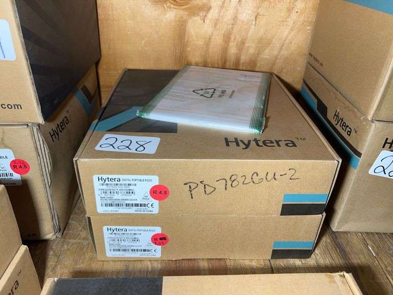 HYTERA DIGITAL PORTABLE RADIO PD782G U(2) GPS 450-520MHz MODEL PD782-000G0000-000000-U2-0-K APPEAR NEW IN OPEN BOX