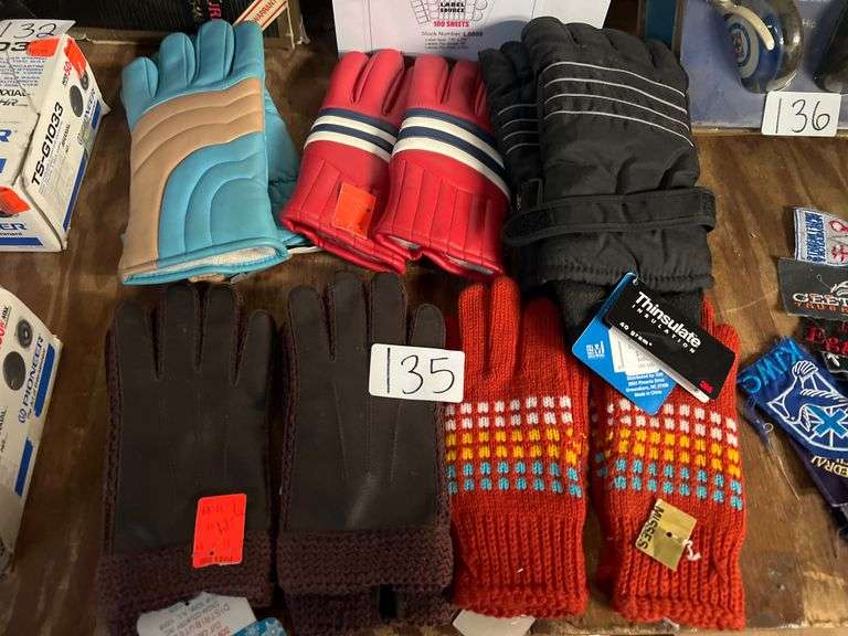 VARIETY OF STYLE GLOVES FOR ADULTS AND KIDS