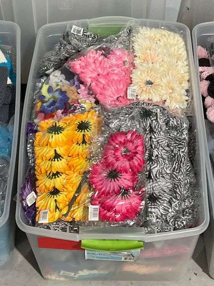 NEW FAUX FLOWERS USED FOR HAIR CLIPS AND ARRANGEMENTS, SOLD PER BUNDLE