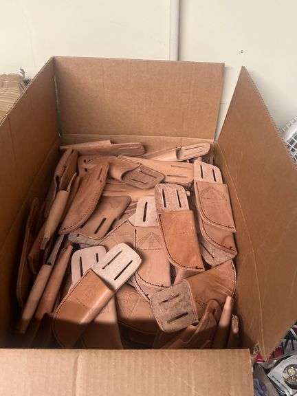 LEATHER BELT KNIFE HOLDERS