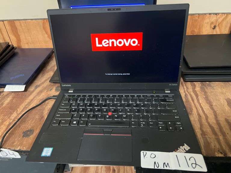 LENOVO THINKPAD X1 CARBON LAPTOP WITH INTEL i7 vPRO 7th GEN, NO MEMORY POWERS ON