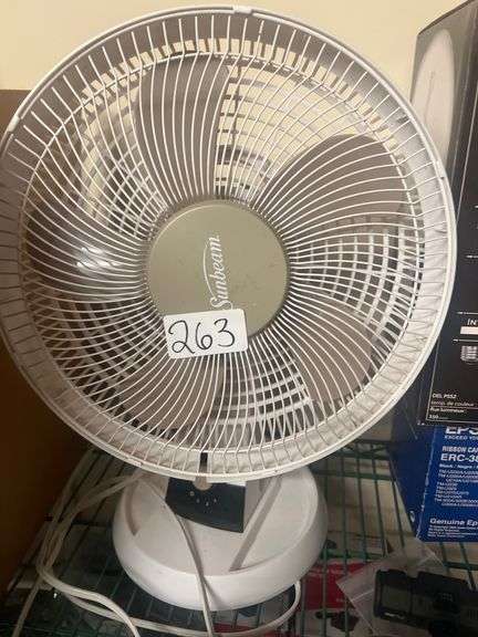 SUNBEAM SMALL METAL TABLE TOP FAN