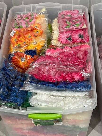 NEW FAUX FLOWERS USED FOR HAIR CLIPS AND ARRANGEMENTS, SOLD PER BUNDLE