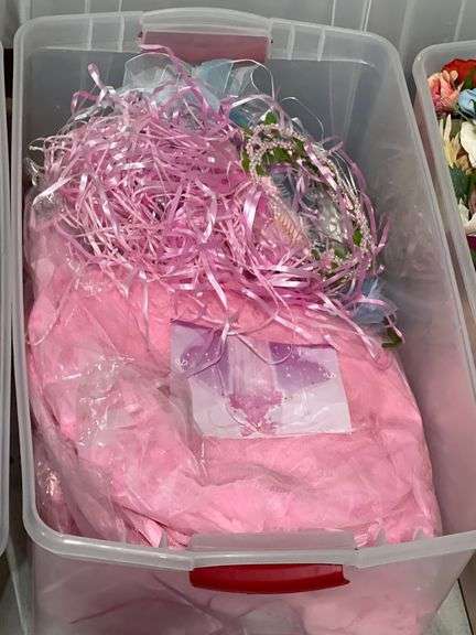 PHOTOGRAPHY DÉCOR SUCH AS PINK DROP DOWN CURTAINS, FAIRY LIKE HEADBANDS, ECT