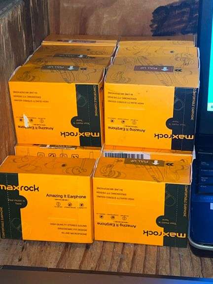 MAXROCK IN EAR SOFT WIRED EARPHONES ALL FACTORY SEALED NEW IN BOX