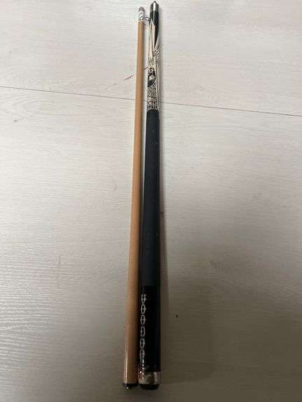 VOODOO ENGRAVED CUSTOM POOL CUE