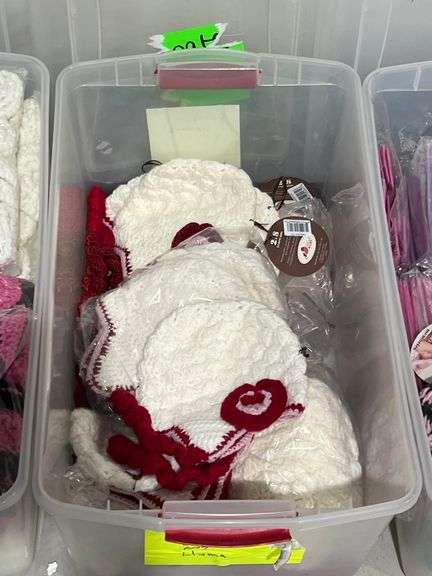 BRAND NEW HANDCRAFTED CROCHET WHITE/RED FLORAL HATS FOR SMALL CHILDREN AGES 2-8