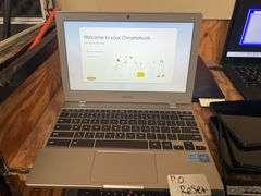 SAMSUNG XE310XBA CHROMEBOOK POWERS ON