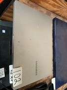 SAMSUNG XE310XBA CHROMEBOOK POWERS ON