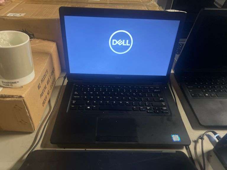 DELL LATITUDE 5490 LAPTOP WITH CORE i5 8TH GEN INTEL POWERS ON NO MEMORY