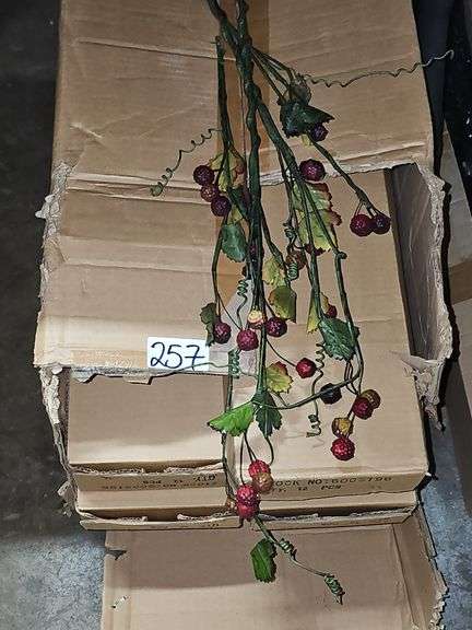 AMERICAN BEST ARTIFICIAL BERRY VINE APROX 32"