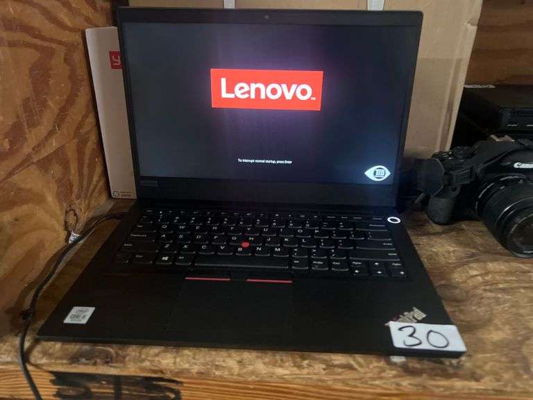 LENOVO THINKPAD E14 GEN 3 LAPTOP WITH AMD RYZEN 5000 SERIES 5 AND RADEON GRAPHICS POWERS ON WITH RAM BUT NO MEMORY