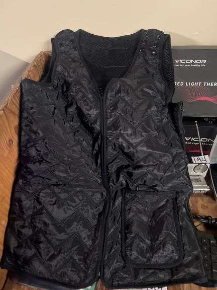 COOLING STYLE ONE-SIZE FITS MOST BLACK USB HEATING VEST MODEL CL-HV01 **REQUIRES USB POWER STATION FOR POWER