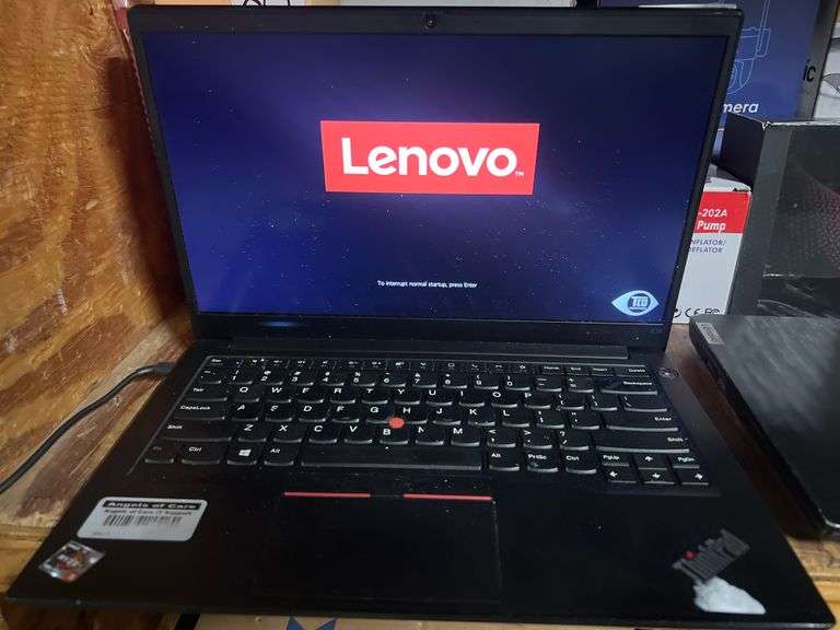 LENOVO THINKPAD E14 GEN 2 LAPTOP WITH AMD RYZEN 4000 SERIES 5 AND RADEON GRAPHICS POWERS ON WITH RAM BUT NO MEMORY