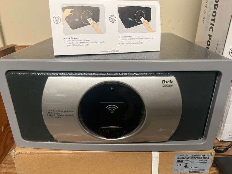 ELSAFE ASSA ABLOY SENTINEL II RFID PH III, SR41 HOTEL ROOM SAFE RIGHT HINGED SR41WFA63041201 APPEAR NEW IN BOX