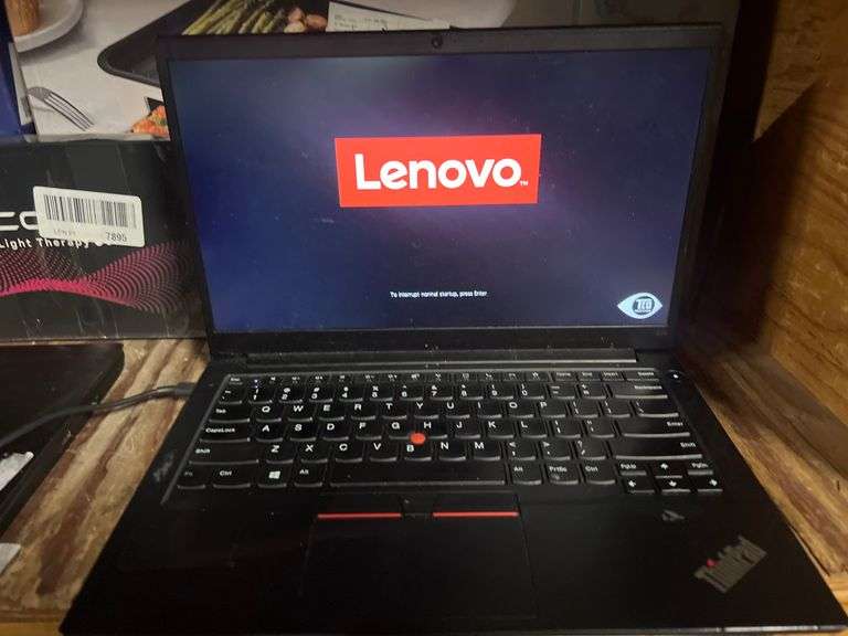 LENOVO THINKPAD E14 GEN 2 LAPTOP WITH AMD RYZEN 4000 SERIES 5 AND RADEON GRAPHICS POWERS ON WITH RAM BUT NO MEMORY