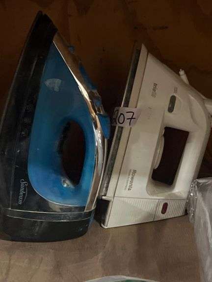 STEAM IRONS INCLUDING SUNBEAM STEAM MASTER IRON GCSBCL-202 & ROWENTA TRIO 19