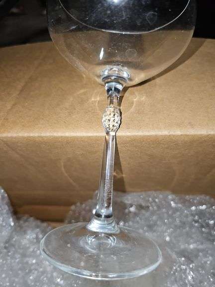 SET OF 4 MARGARITA GLASSES EACH CAREFULLY WRAPPED IN BUBBLE WRAP