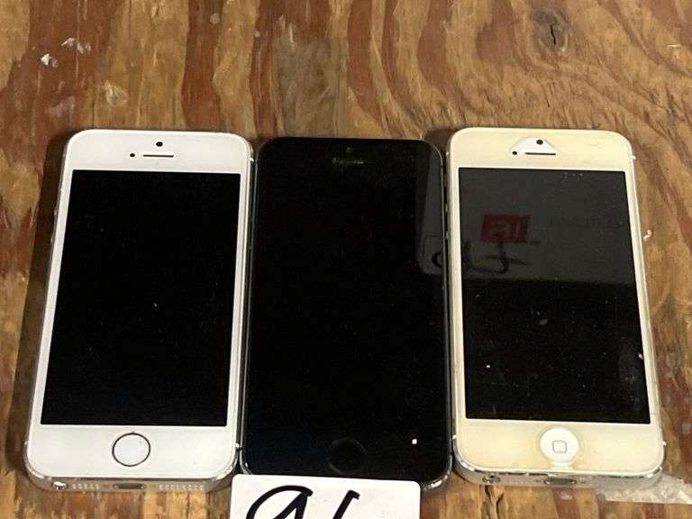 APPLE IPHONES INCLUDING A1533, & A1428
