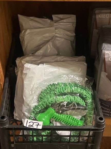 EXPANDING HOSE WITH SPRAY NOZZLE INCLD. APROX 10' SHRUNK LENGTH