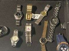 VARIETY OF DESIGNER METAL LINK WATCHES INCLUDING CITIZEN, RALPH VALENTINE, GIANI-GIORGIO, ECT