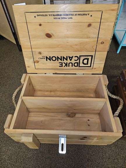 DUKE CANON SUPPLY CO. RAW WOOD LOCKING STORAGE CRATE WITH ROPE HANDLES APROX 26"x19"x1'
