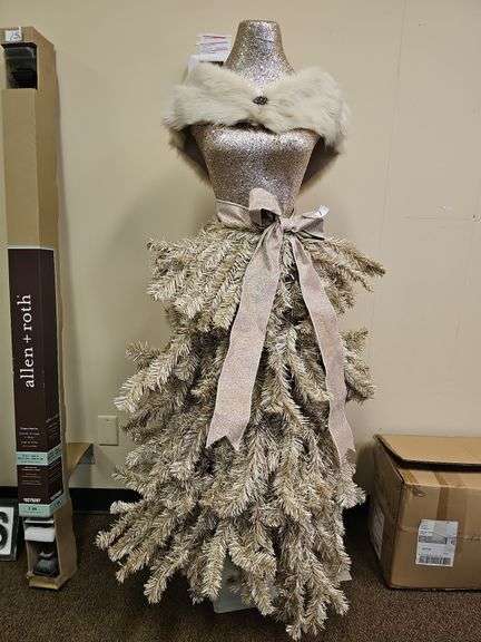 CUSTOM MADE GOLD CHRISTMAS TREE WITH GOLD MANNEQUIN TOP APROX 5'H WITH STAND INCLD.