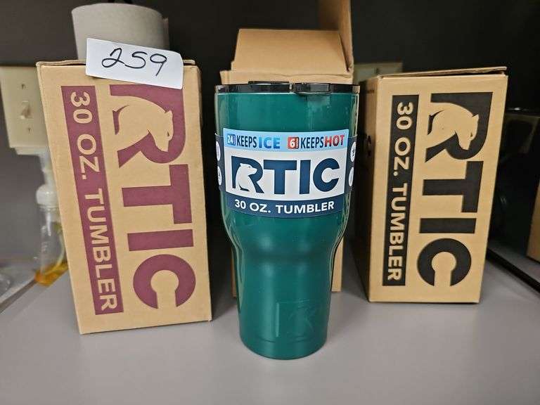 RTIC 30OZ TUMBLERS NEW IN 3-COLORS