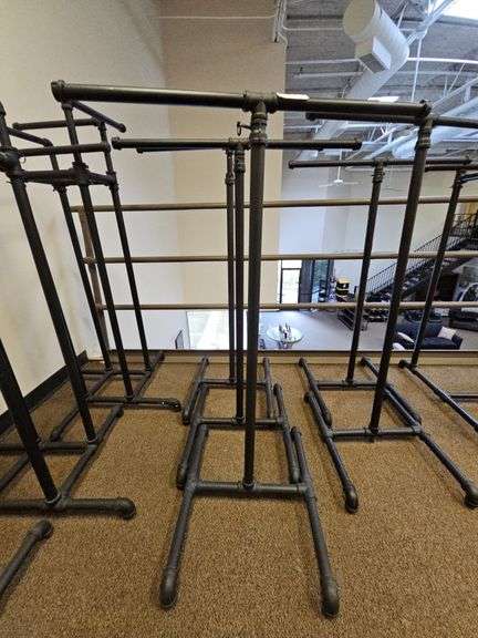 CUSTOM FABRICATED METAL PIPING CLOTHING RACK APROX 32"x2'x4'