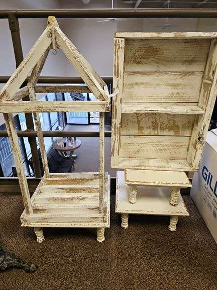 SOLID WOOD VARIOUS DÉCOR IN ANTIQUE WHITE FINISH