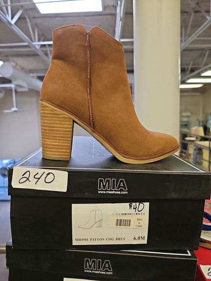 MIA WOMEN'S PATTON BOOTS RETAIL $40 EA. MH0981 NEW IN BOX SIZES INCLUDE 6