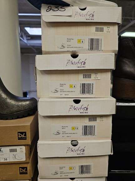 BLOWFISH MALIBU WOMEN'S SAHARA CANVAS SHOE RETAIL $49 EA. NEW IN BOX SIZES INCLUDE 6, 8
