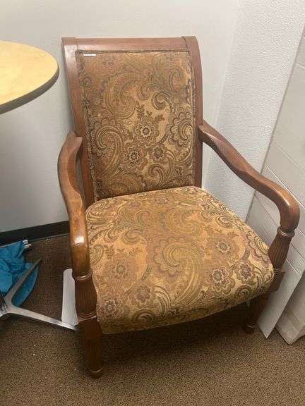 BEST CHAIRS 33700DP UPHOLSTERED ACCENT CHAIR WITH CARVED SOLID WOOD ACCENTS APROX 28"x32"x41"