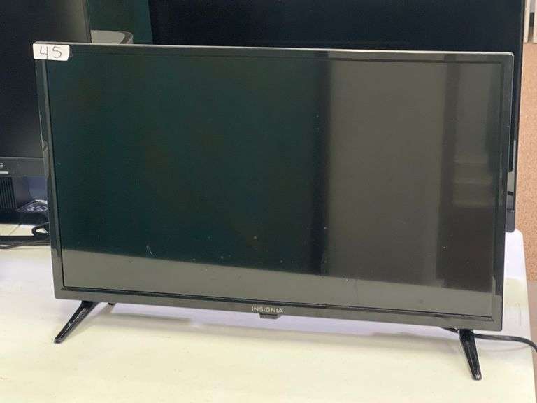INSIGNIA LED TV MONITOR NS-24D310NA21 WITH POWER CABLE