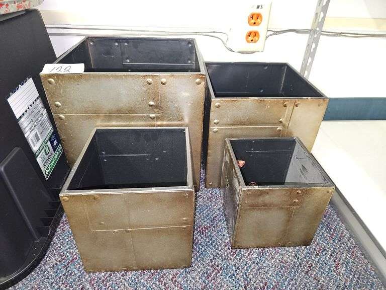 METAL DECORATIVE PLANTER BOXES IN TIERED SIZES 11" MAX SET OF 4