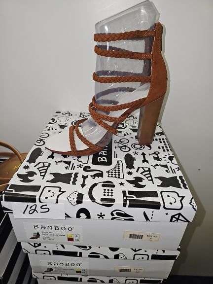 BAMBOO SPOTLIGHT-05M WOMEN'S SANDALS CHNFS RETAIL $33 EA. NEW IN BOX SIZES INCLUDE 5.5, 6, 7, 7.5, 8 , 8.5, 9, 9.5